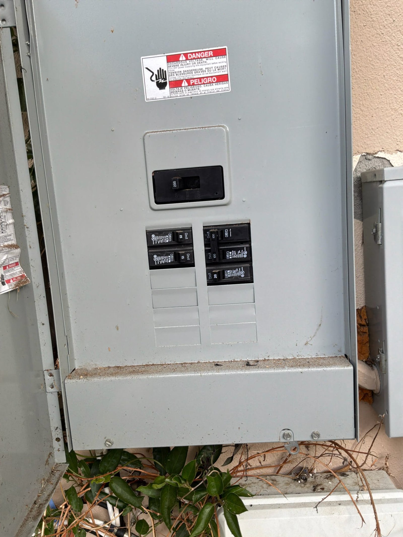 Modern Surge Protection in This Orlando Home