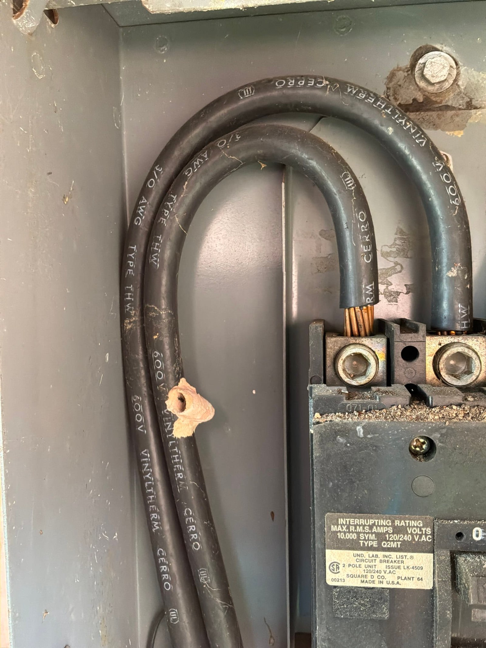 The original electrical panel documented on a Panel Service/Repair job in Oakland, FL.