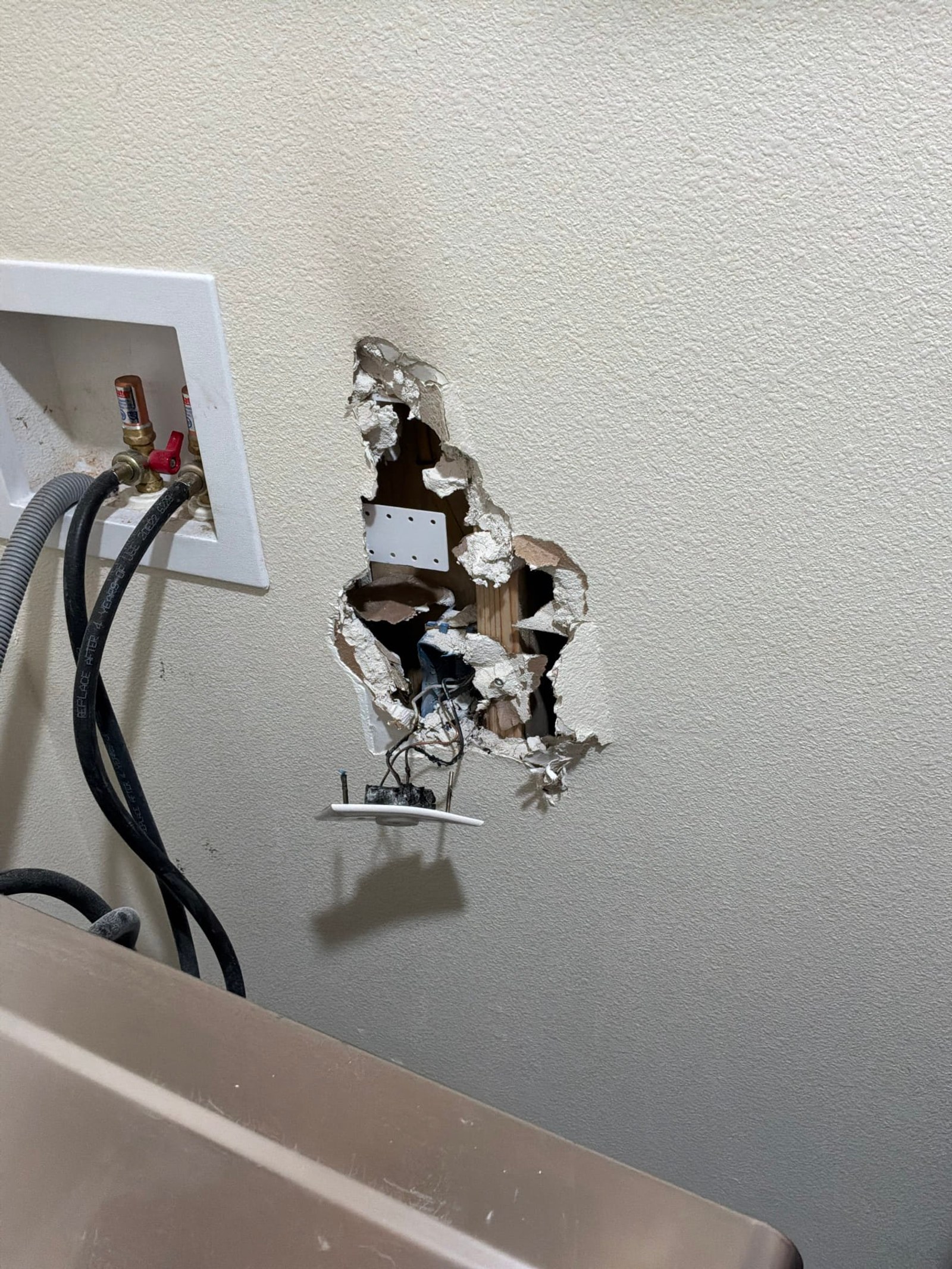 A device box documented before the work on an Outlet/GFCI-Repair/Replace job in Orlando, FL.