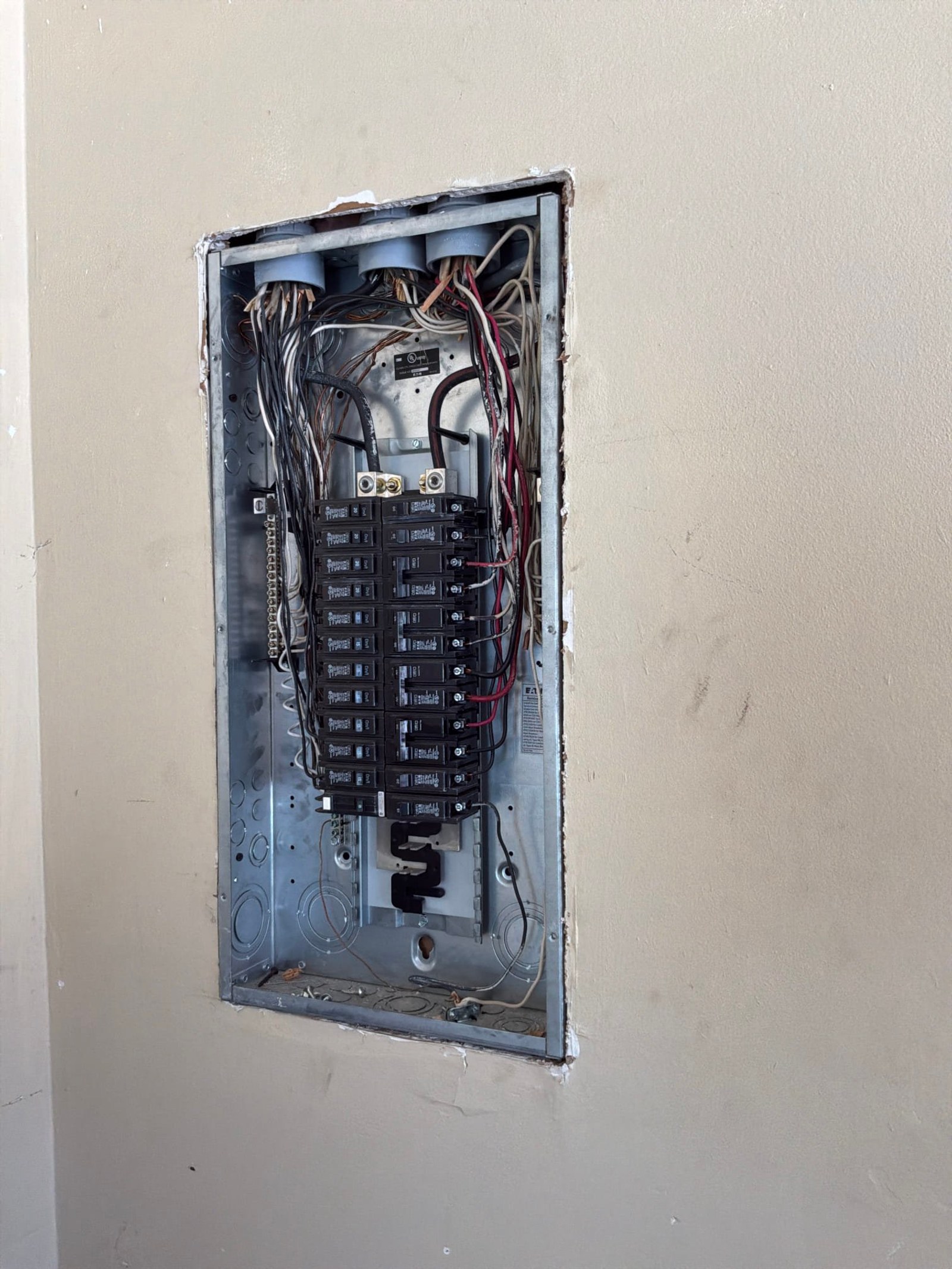 Garage Lights and Fresh Outlets in Winter Park