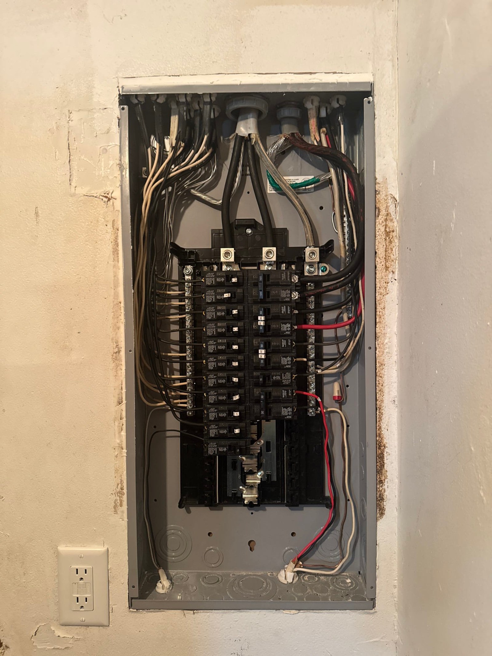 Electrical panel documented on an Electrical Panel Replacement job in Orlando, FL.